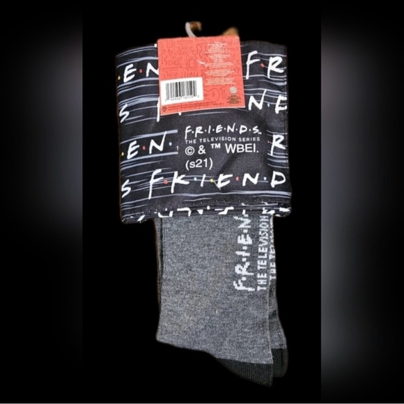 🆕Adult | FRIENDS Sock &  Bandana Set - Picture 3 of 11